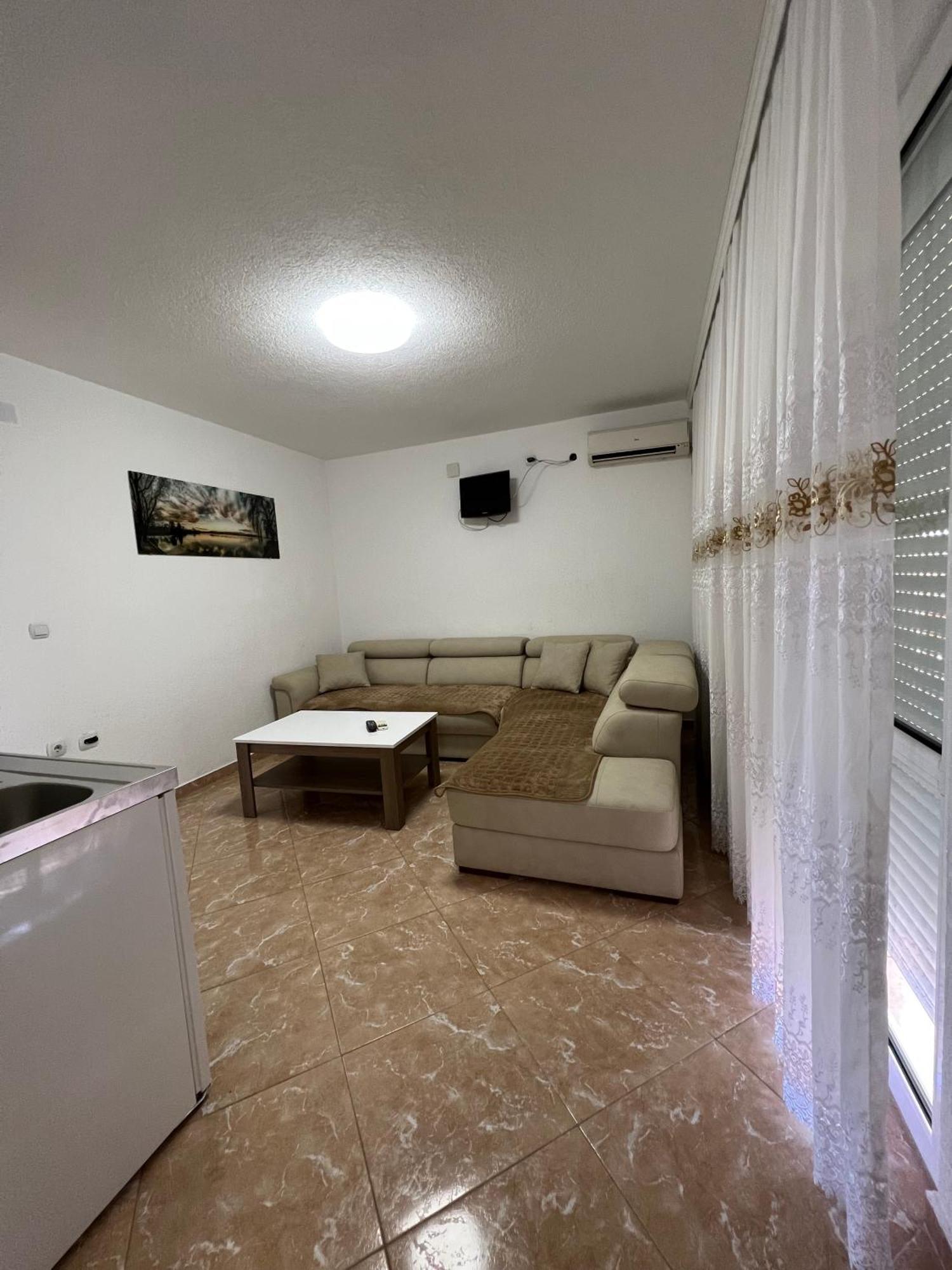 Apartments Zalli Ulcinj Exteriör bild
