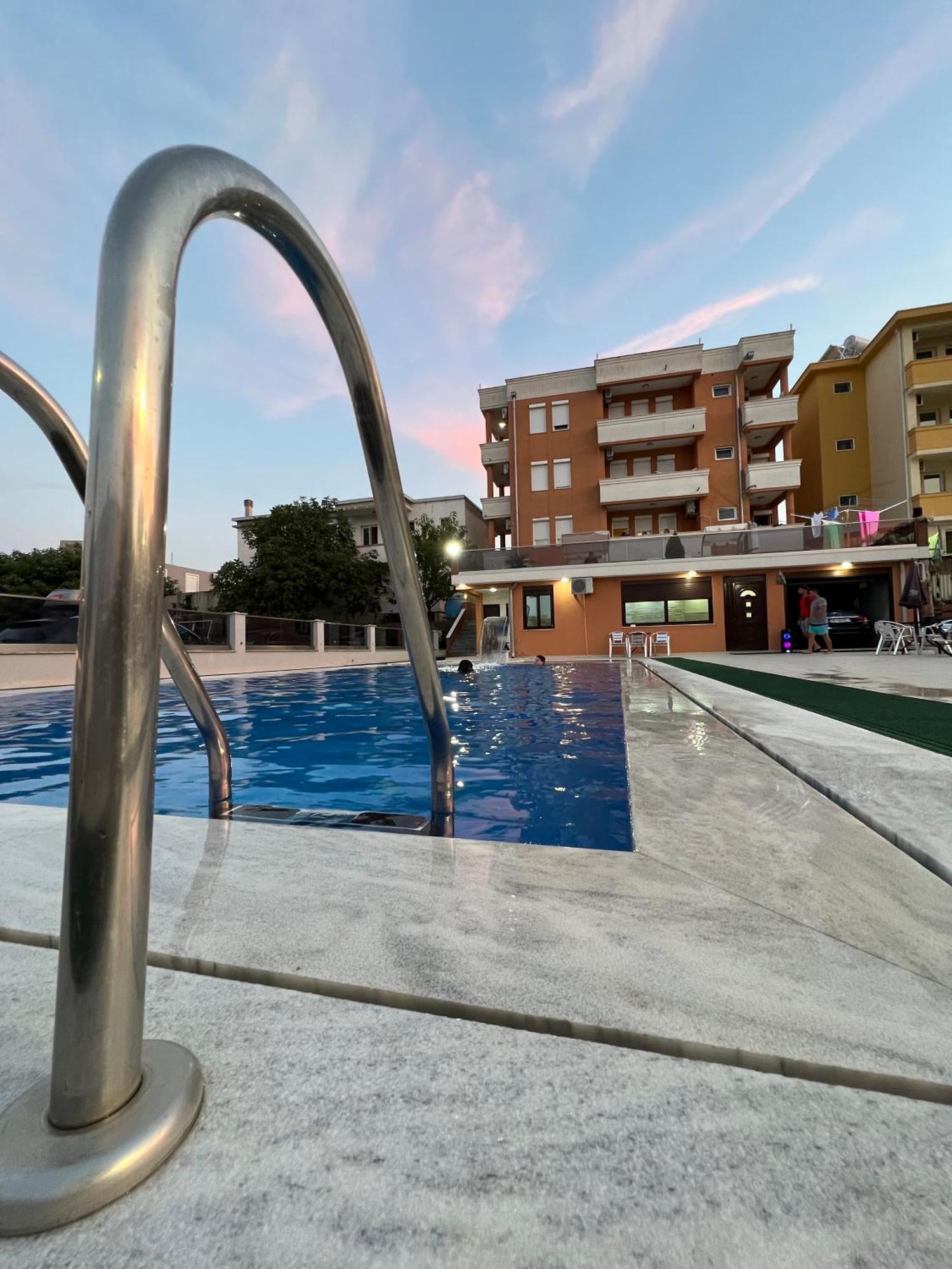 Apartments Zalli Ulcinj Exteriör bild