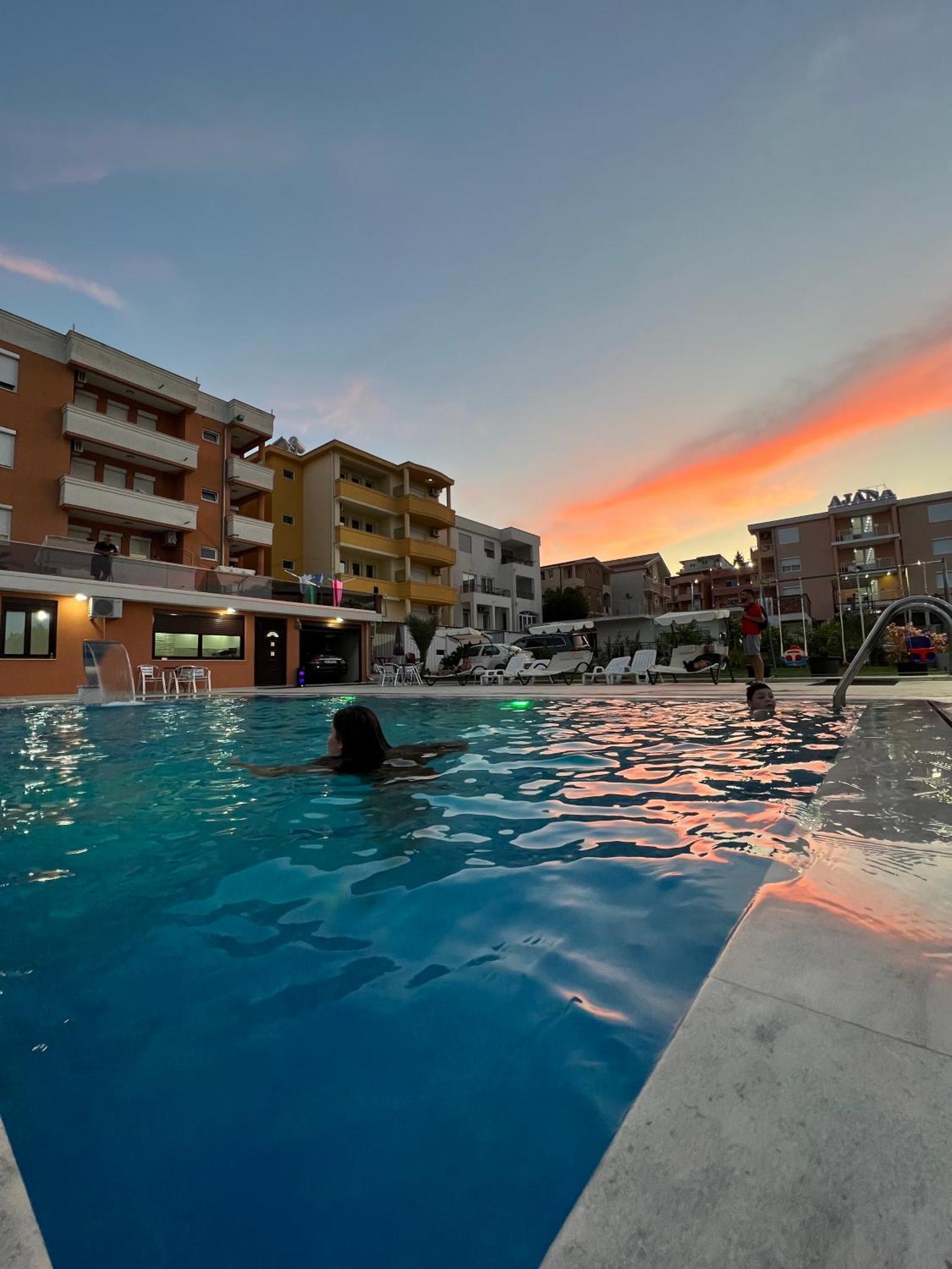 Apartments Zalli Ulcinj Exteriör bild