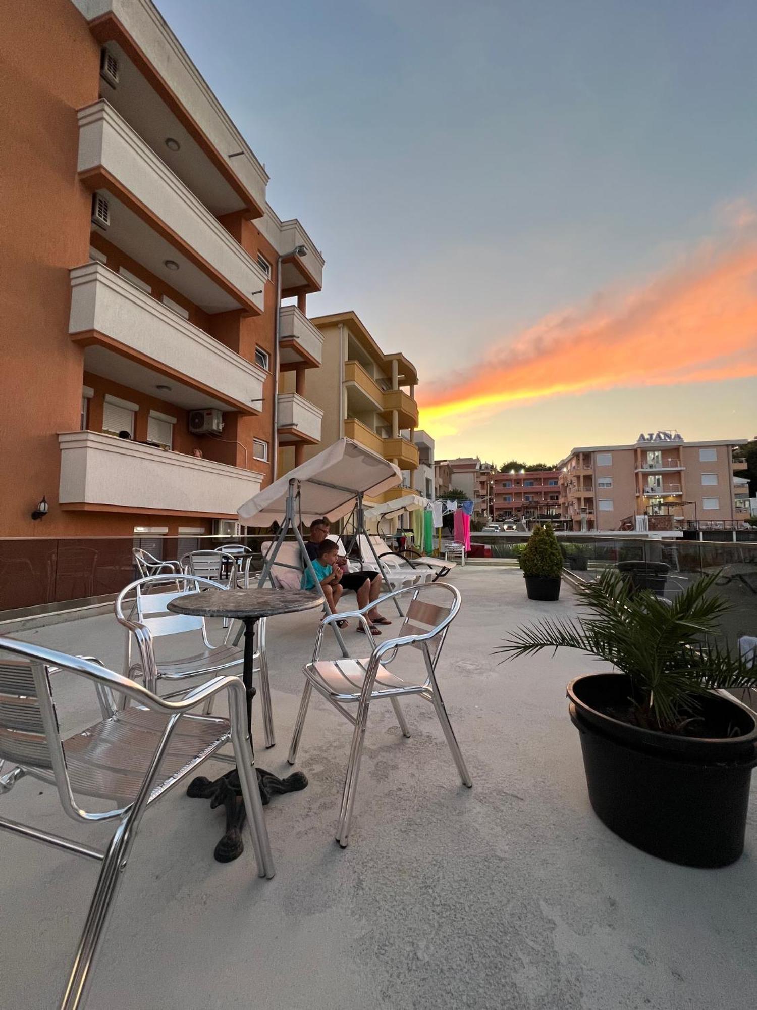 Apartments Zalli Ulcinj Exteriör bild