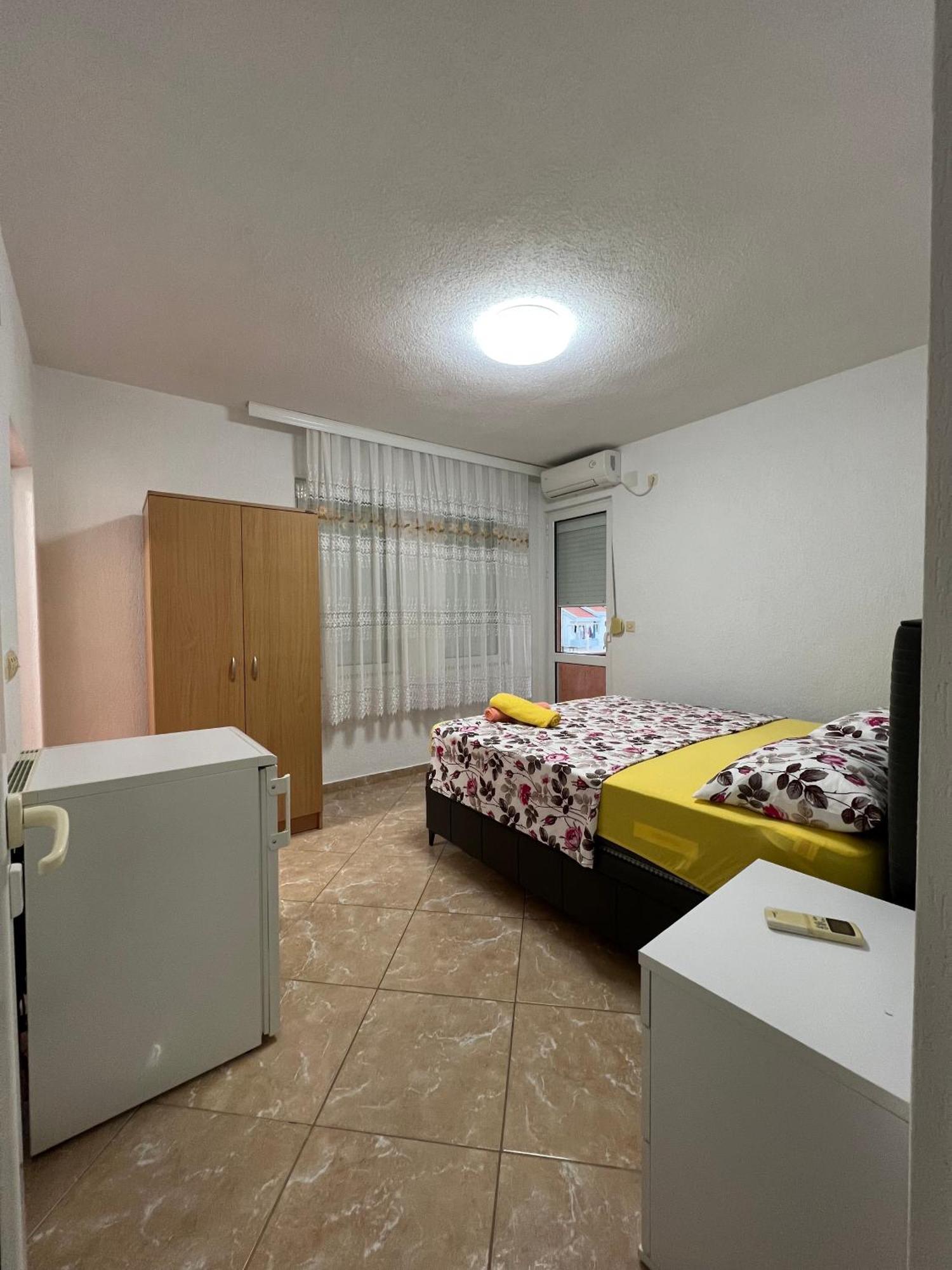 Apartments Zalli Ulcinj Exteriör bild